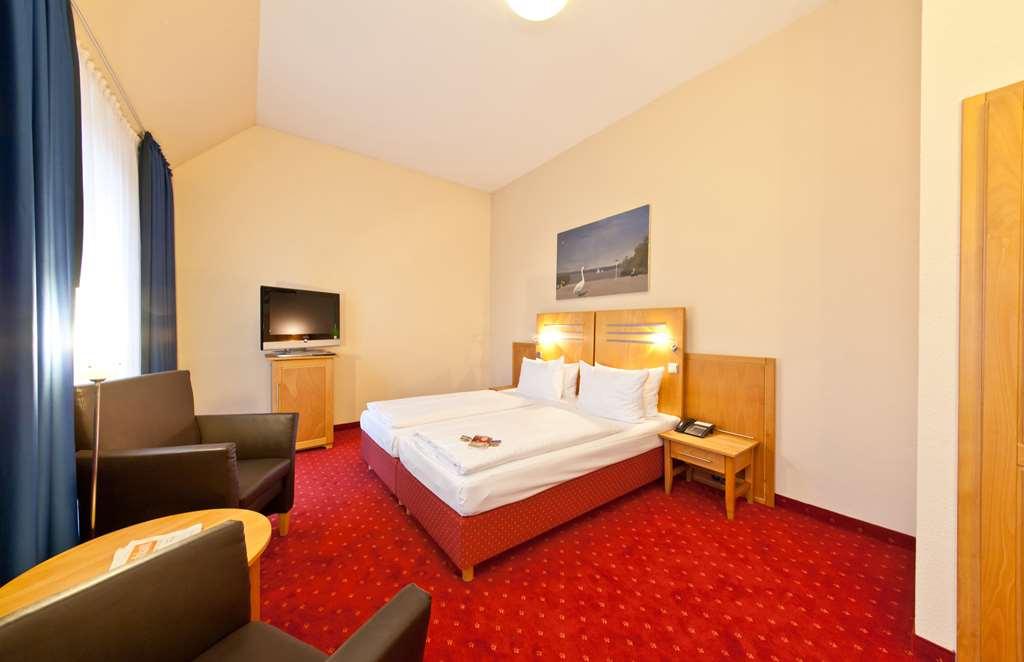 Novum Hotel Gates Berlin Charlottenburg Rum bild