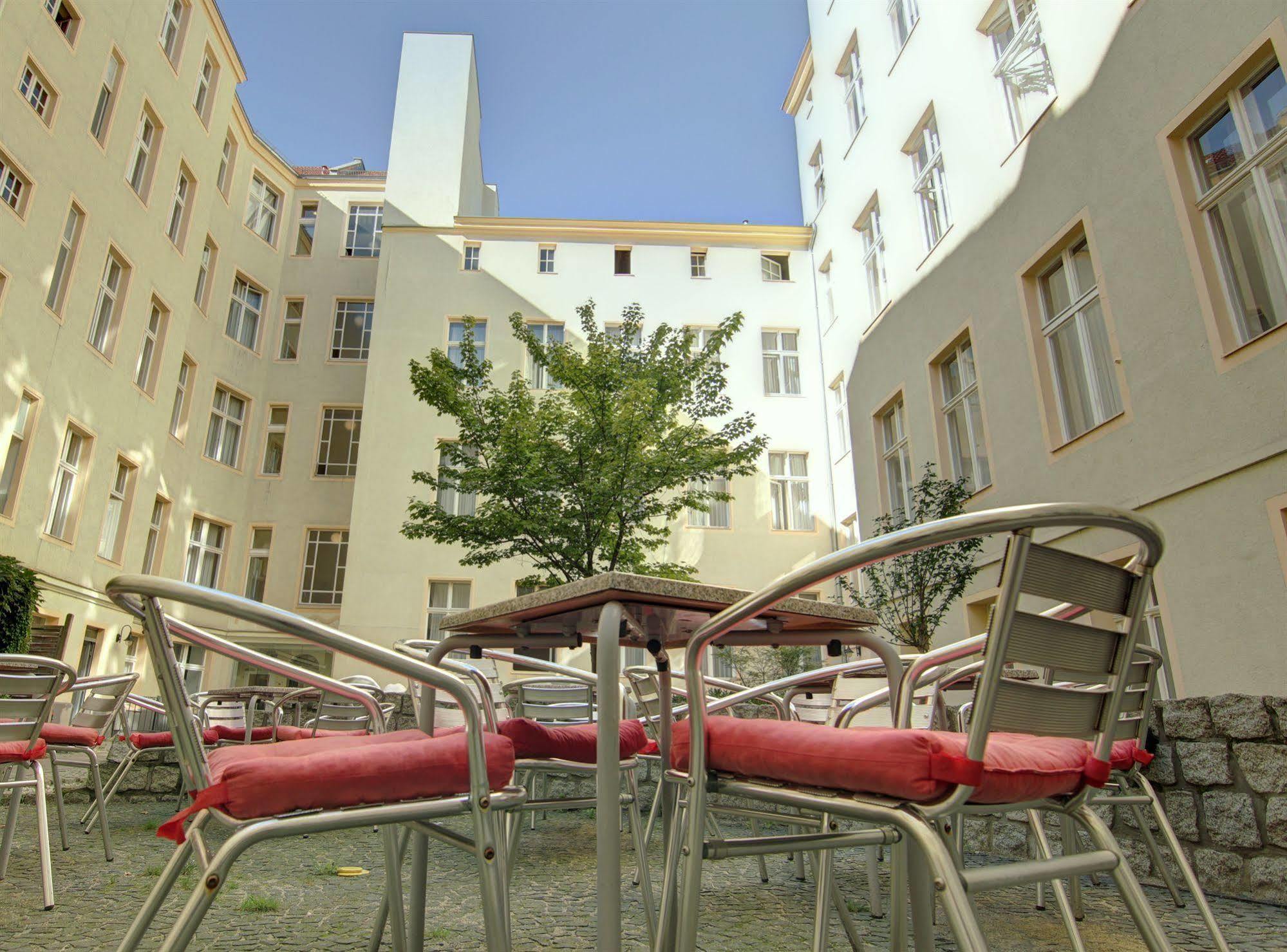 Novum Hotel Gates Berlin Charlottenburg Exteriör bild